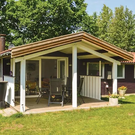Four-bedroom In Σπίτι διακοπών *